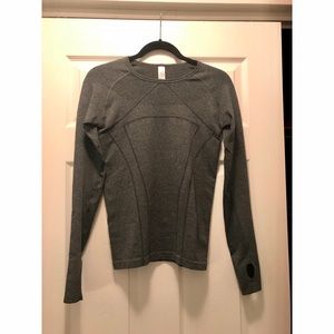 Ivivva size 14 long sleeve with thumb holes